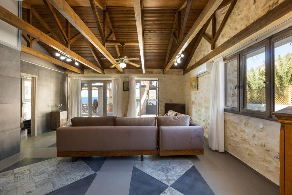 Villa Proto Helidoni - A Cozy Beachfront Villa Pétresz Kültér fotó
